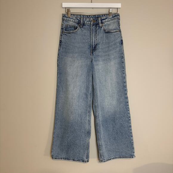 H&M Wide High Waist Cropped Size 4 Baggy Jeans Lightwash Denim - Picture 1 of 6